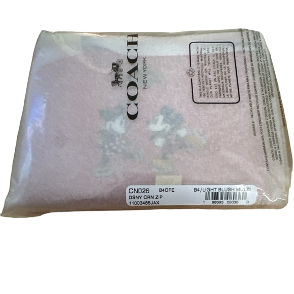 Disney X Coach Limited Edition Corner Zip Wristlet Ice Skating Mickey and Minnie - Picture 5 of 6